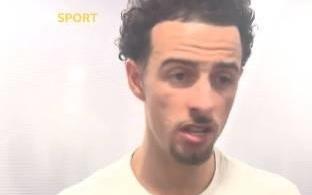 柯蒂斯琼斯：我们始终支持斯洛特，全队与他共同进退