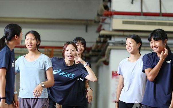 台北学生选手团来沪“移训”：感受到上海运动员的拼搏精神