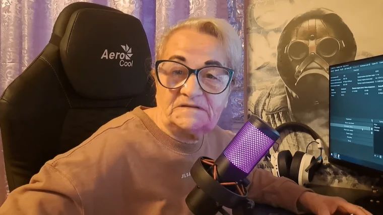 CS奶奶卖出全部皮肤帮家人还债忠告粉丝“别贷款”