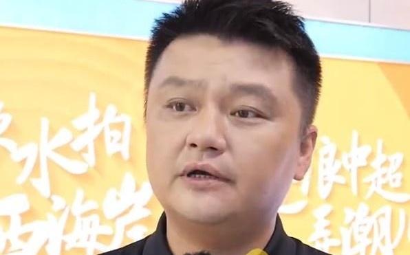 青岛西海岸俱乐部董事长谈韩鹏：顶住压力，目前成绩给他打90分