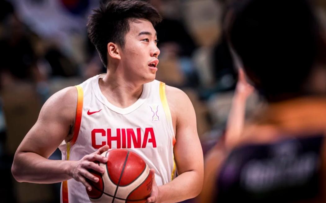 看轻中国男篮！亚洲杯最佳首发仅胡金秋上榜还以为日韩进四强了