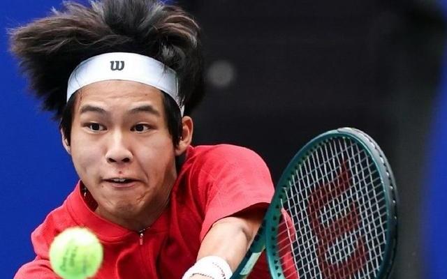 中国小将周意救赛点21逆转英国名将