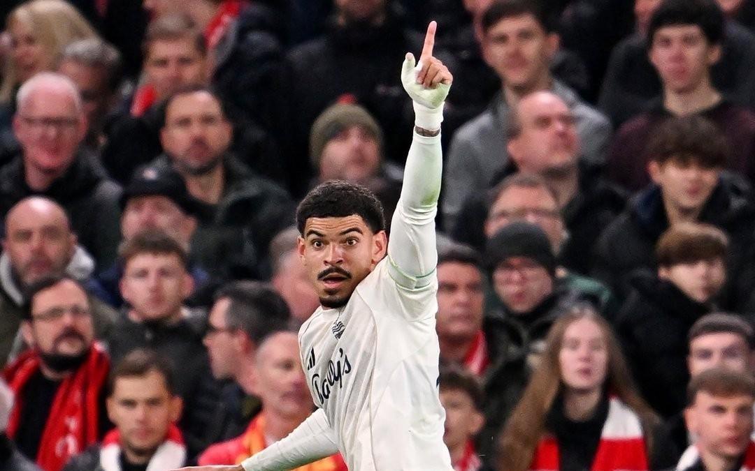 吉布斯怀特：在安菲尔德零封红军并取胜，这是了不起的成就