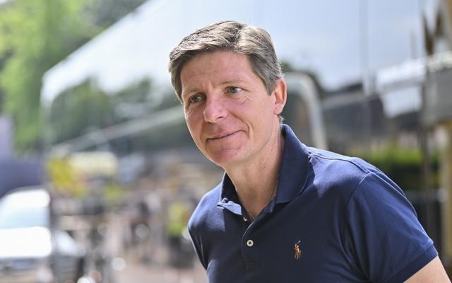 天空：尽管合同明夏到期，但格拉斯纳正为长期执教水晶宫做准备