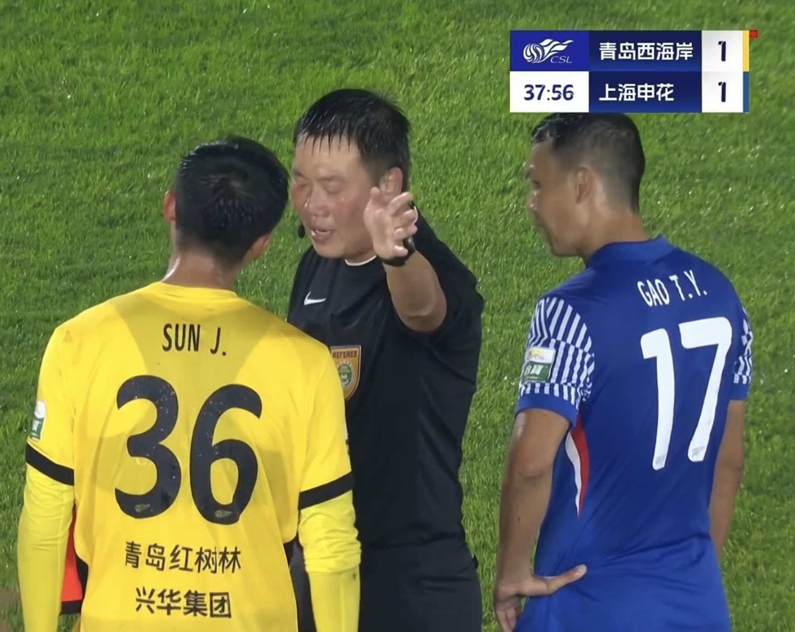 随着申花21逆转9人西海岸，蓉城31，海港43，中超冠军基本出炉