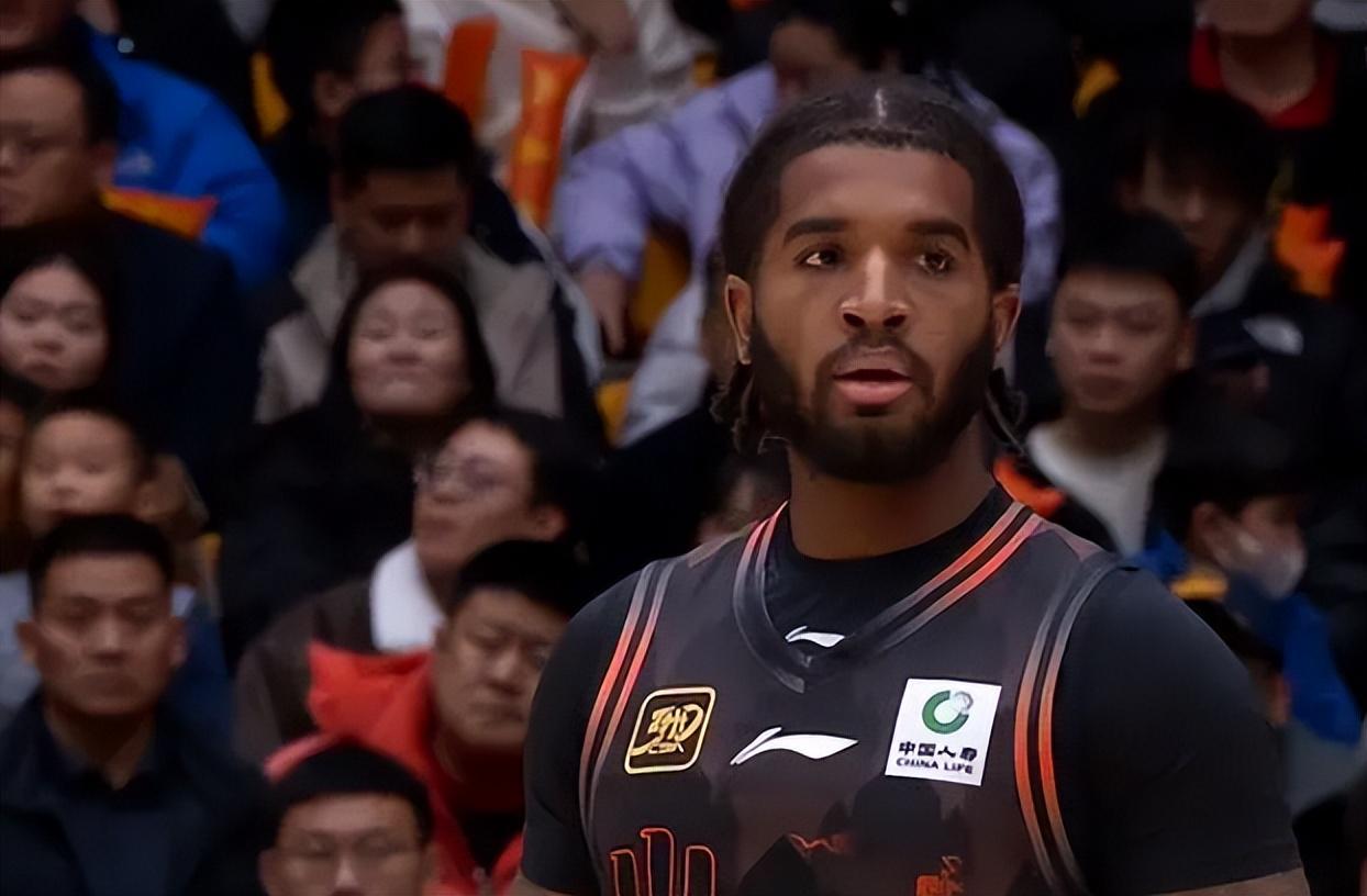 山东男篮体测全通过，赛前登泰山祈福，u19男篮两分惜败青岛！