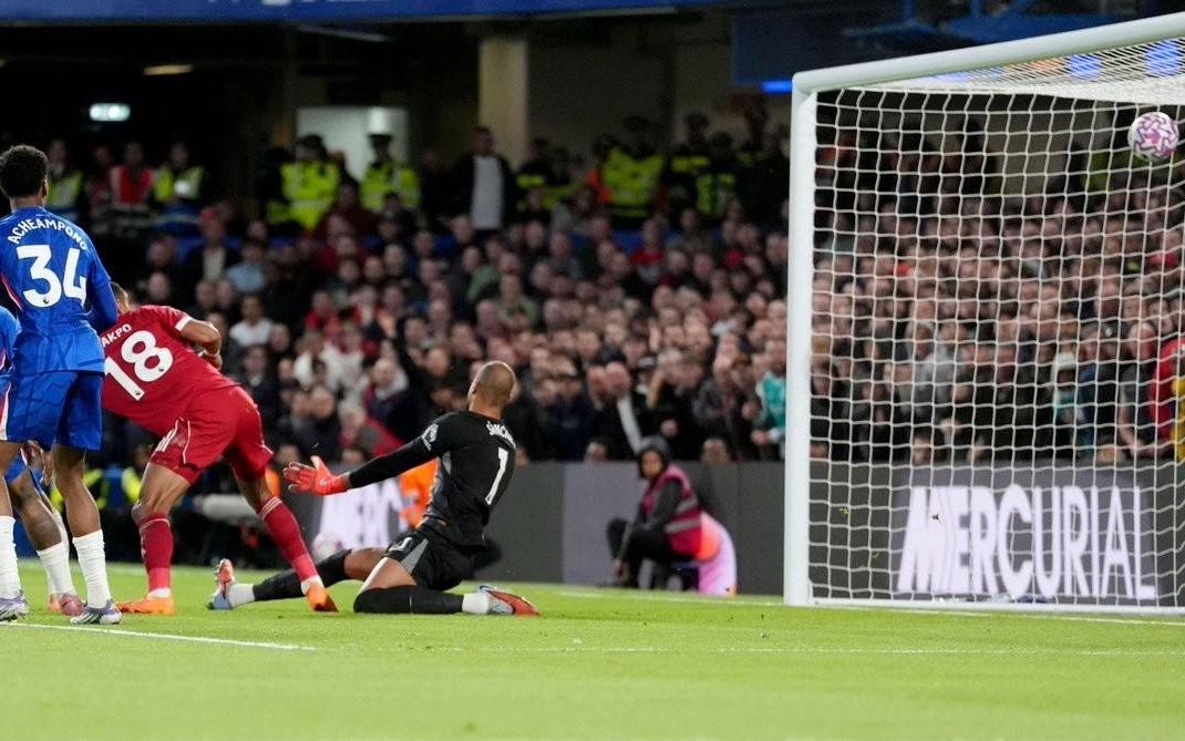 在斯坦福桥追平比分，加克波打进个人2025年首粒英超客场进球