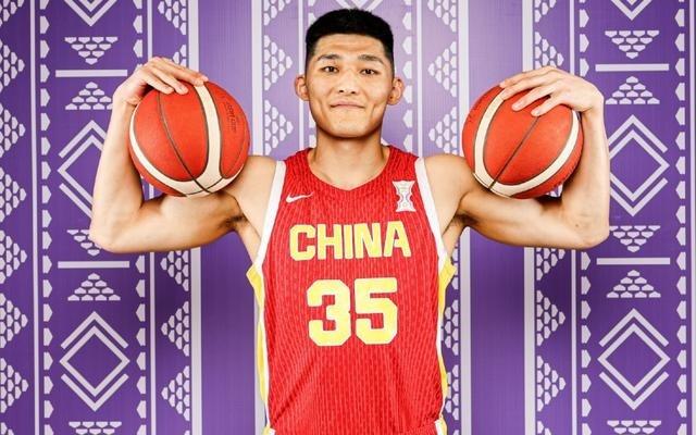 状态糟糕！男篮国手李祥波回归CBA首秀4中1得2分4犯规