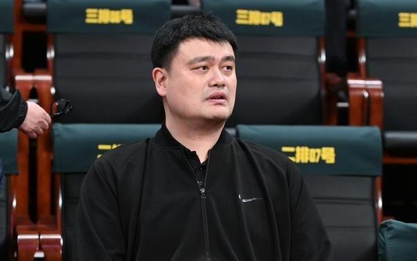 福利真好姚明开始从NBA领退休金了,效力3年+45岁每月可领1.3万元