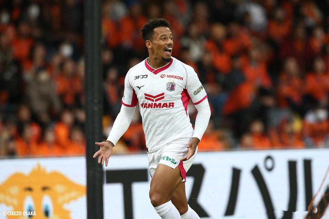 中超转会：申花被曝正完善2名锋线外