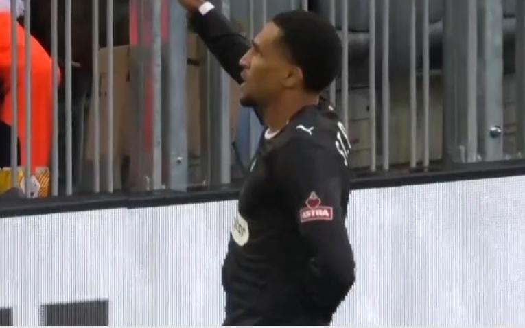 拜仁噩梦开局！三人连环失误，孔帕尼暴怒，诺伊尔不满队友