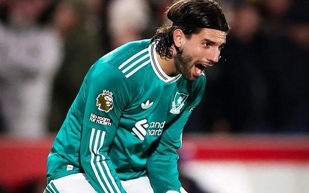 萨拉赫破球荒范迪克炮轰裁判!利物浦23小蜜蜂,造55年耻辱纪录