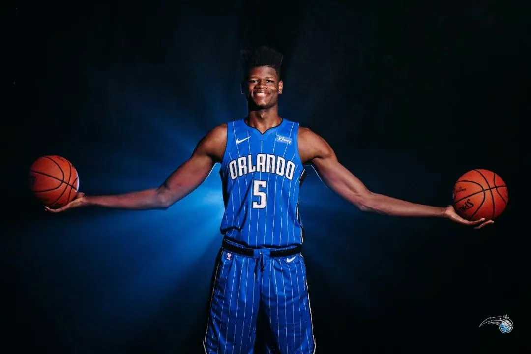 天价！CBA豪掷300万美元，这可是NBA六号秀啊，能兑现天赋吗