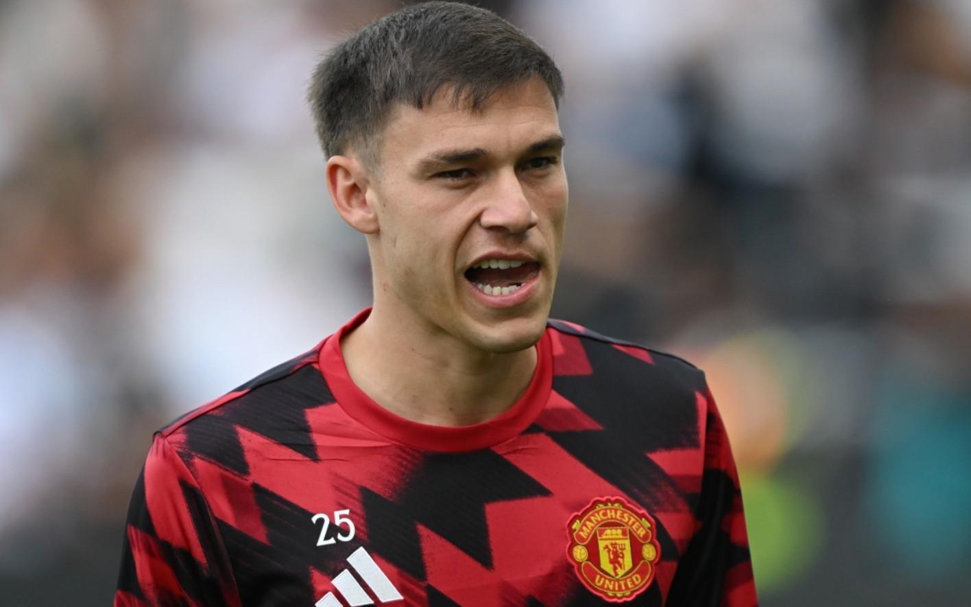 记者：乌加特几乎完全失去阿莫林信任，面临1月被放弃的局面