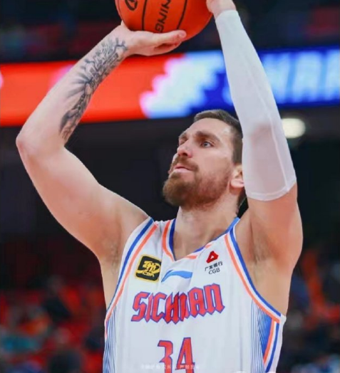 四川男篮“血书门”后续：外援马里奇发声讨薪所有外援也被欠薪