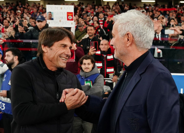 欧冠2连胜！62岁穆帅绝境自救：带队狂升10名末轮踢皇马