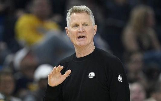 科尔：常规赛有起伏很正常重要的是我们找回了节奏