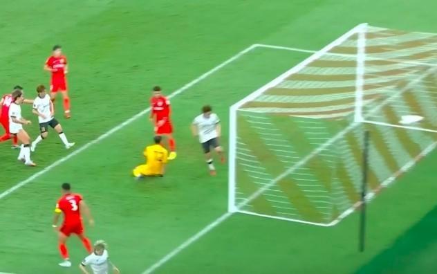 上观新闻：中国球员与日韩差距大，中超