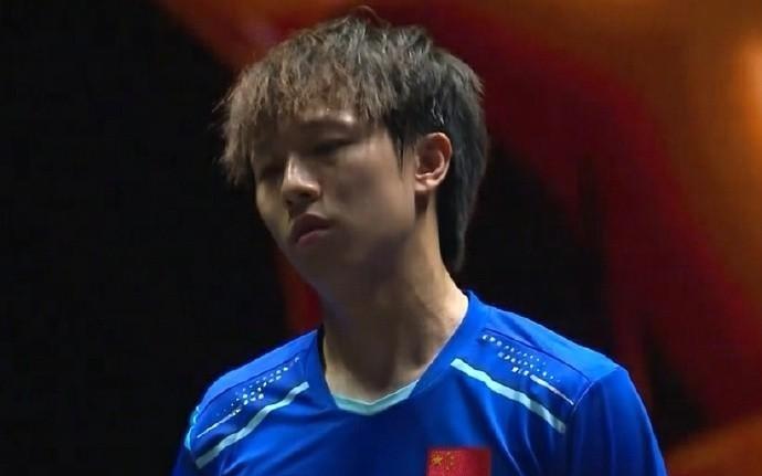 梁靖崑31逆转战胜队友林高远，晋级中