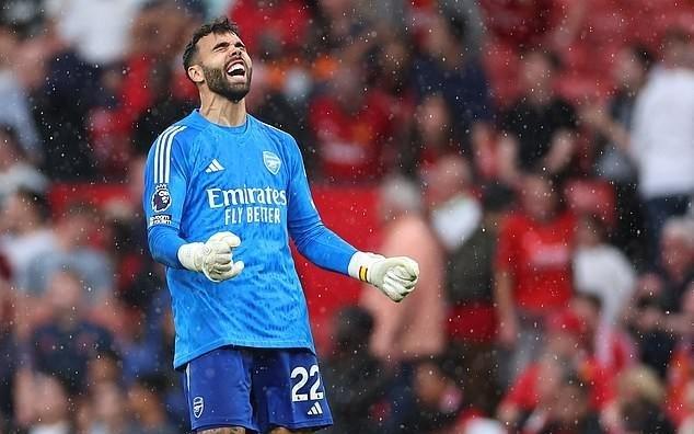 邮报：拉亚已成为世界最优秀的门将之一，扑救与脚下技术俱佳