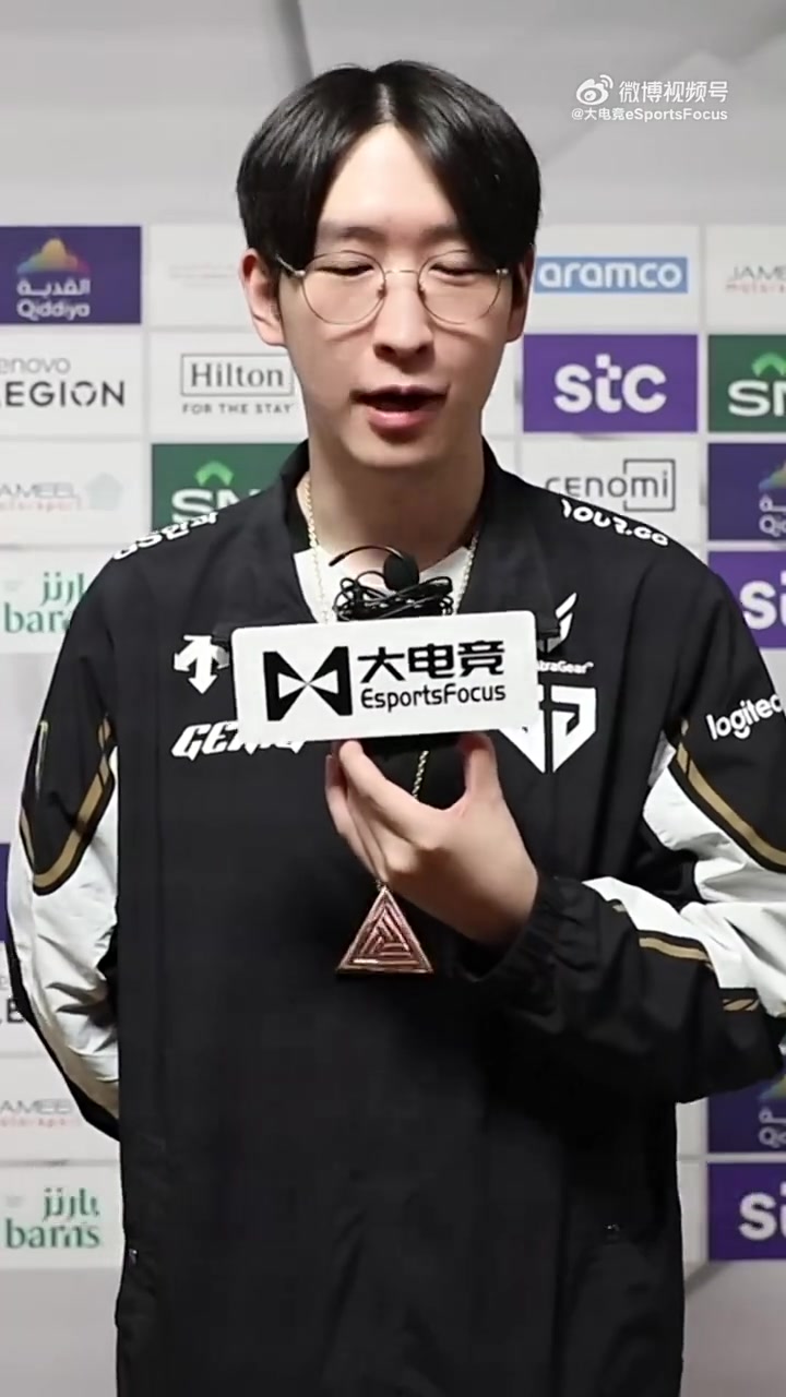 Ruler：冠军底座带着尊重选择T1HLEDuro：选G2FLY太没意思了