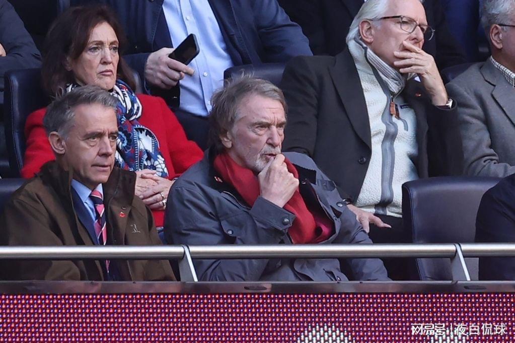 阿莫林向曼联董事会下最后通牒：点名卡塞米罗+马奎尔，1月有动作