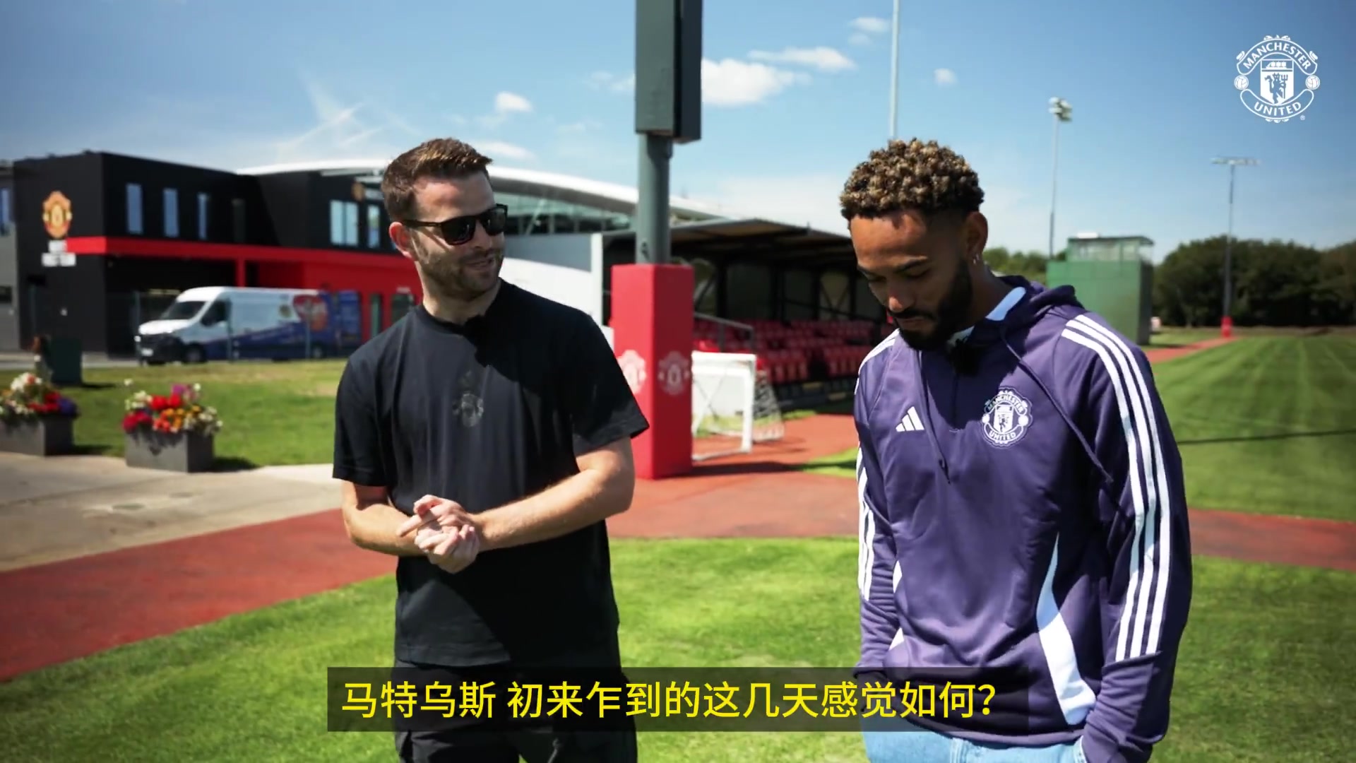 库尼亚：我是看鲁尼踢球长大的穿上曼联球衣是我一直梦想的东西