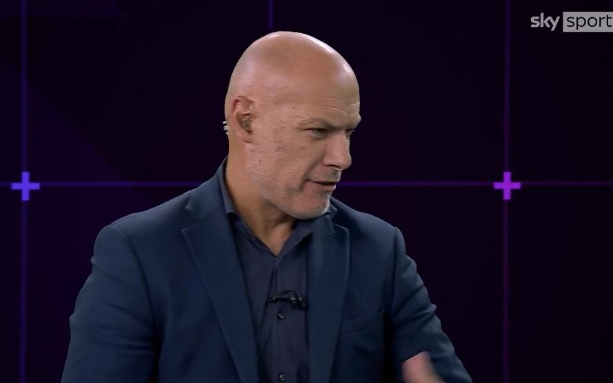 英超裁判主管韦伯：VAR做了正确决定，波普并未真的碰到哲凯赖什