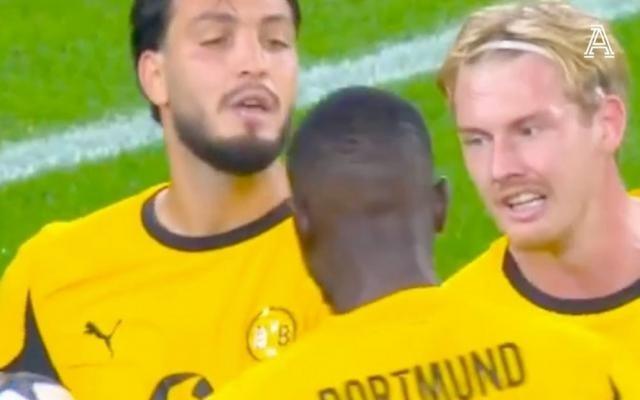 吉拉西客战尤文球衣背后印的“多特蒙德”，而不是自己的名字