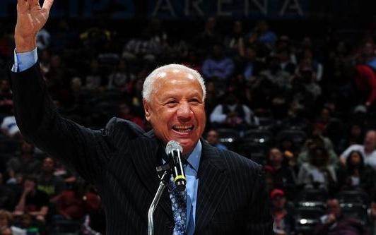 名人堂球员&教练兰尼威尔肯斯在家中逝世享年88岁