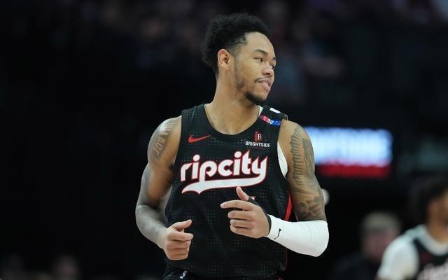 塔图姆:安芬尼西蒙斯已打出优异表现相信他能在绿军大放异彩