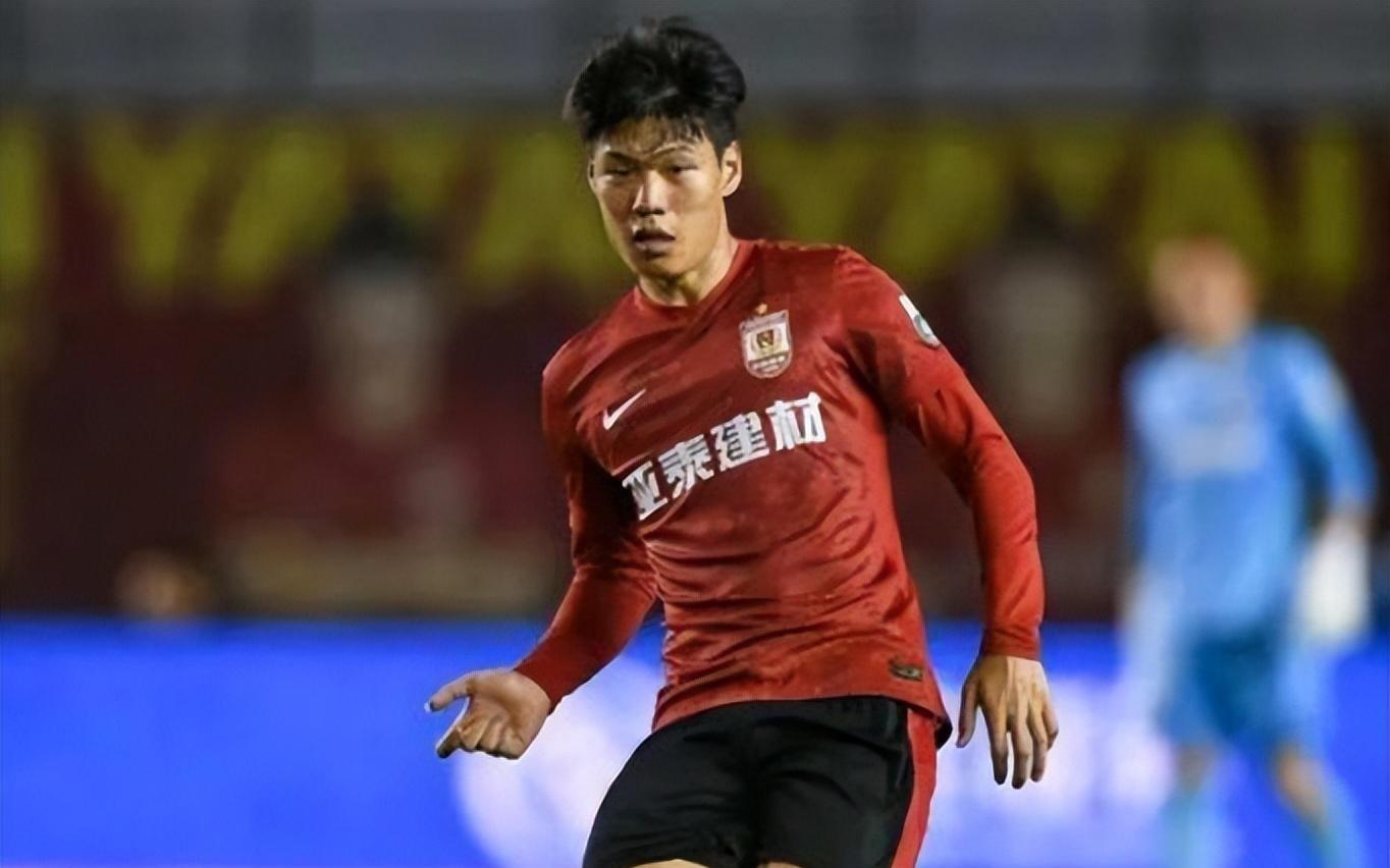 新蒋光太国足20岁新星横空出世：曾因泡吧喝酒挨骂，如今获重用