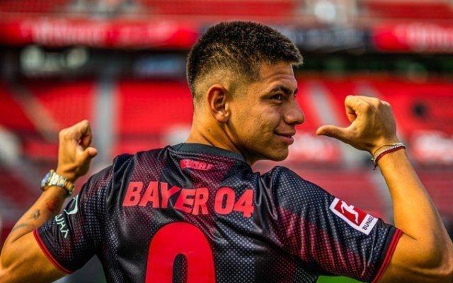 药厂中止租约，埃切韦里回归曼城