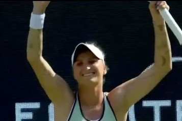 网球WTA500柏林站首轮：前温网冠军万卓索娃以20击败凯斯