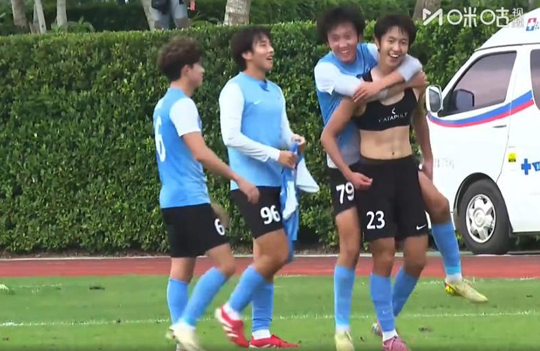 小朱小毛缺阵U21照样冲乙！黄山彭顺杰具中超实力，水哥安心退役