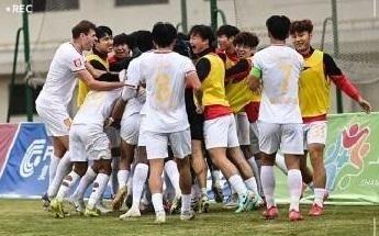 中甲重庆足球时隔1265天重返中超