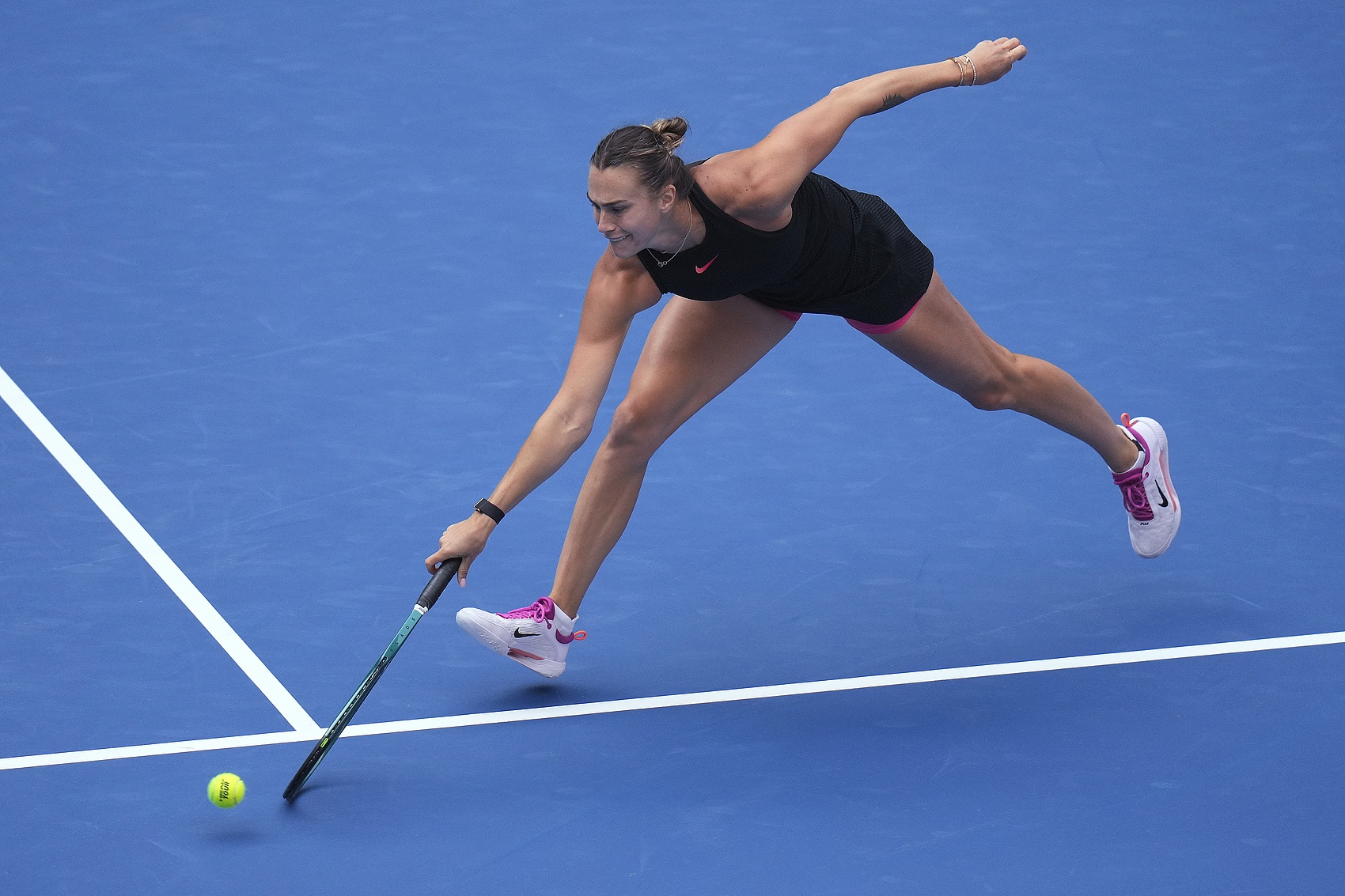 WTA1000迪拜站：萨巴伦卡20库德梅托娃，晋级16强