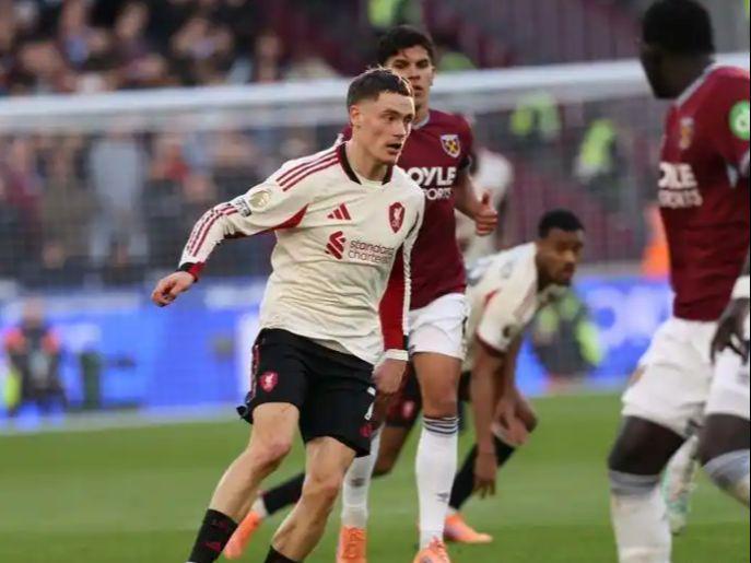 从“水土不服”到中场引擎，斯洛特冒险启用维尔茨收奇效