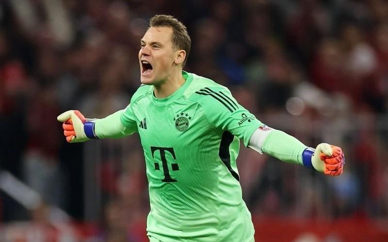 363场胜利超越穆勒，诺伊尔成为德甲历史胜场数最多的球员