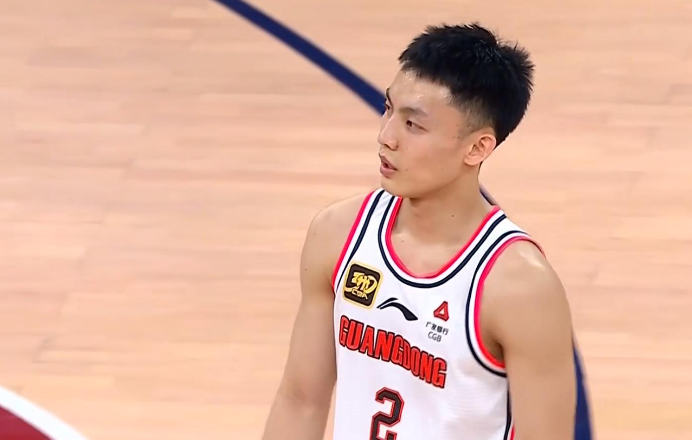 没有“白矮”也能赢！广东队残阵打爆