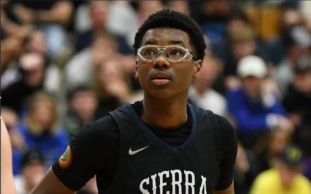 老詹表示不会等二儿子进NBA这预示着新赛季就是他的最后一季