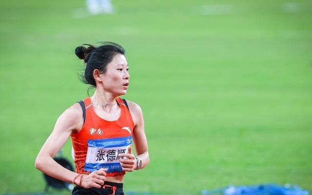 31分54秒完赛，张德顺刷新中国女子10公里路跑最好成绩