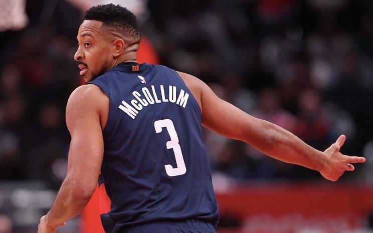 19记三分爆大冷！鱼腩喜提赛季第2胜，老将爆砍46分梦回巅峰