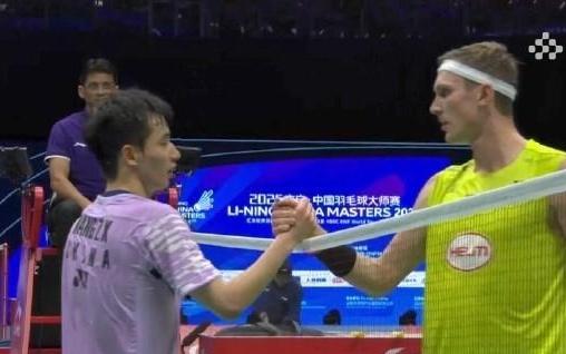 安赛龙21逆转战胜中国小将王正行，取得复出之后首胜