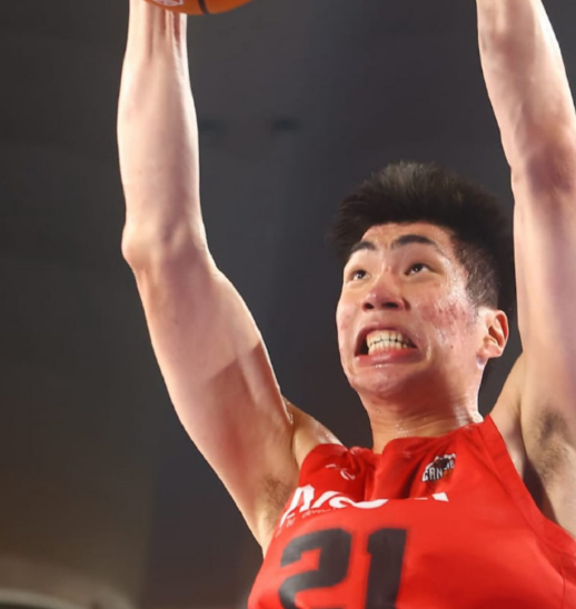 余嘉豪留洋16+8罚球9中9闪耀：4战3场