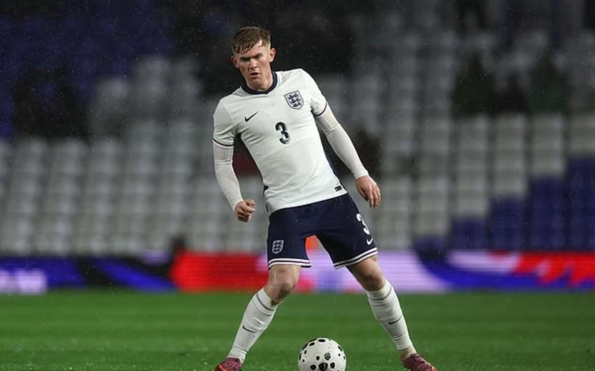 邮报：切尔西可能冬窗外租乔治霍尔有机会参加世界杯