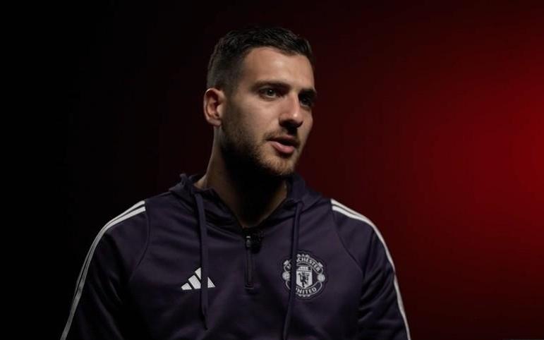 达洛特：卡灵顿现在更像是我们第二个家，球员更愿在这多待了