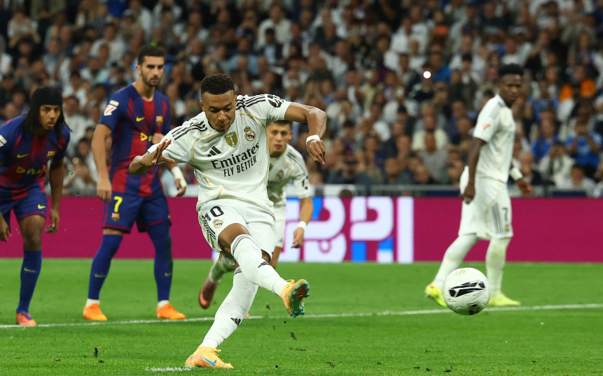 皇马21巴萨！终结国家德比四连败姆巴