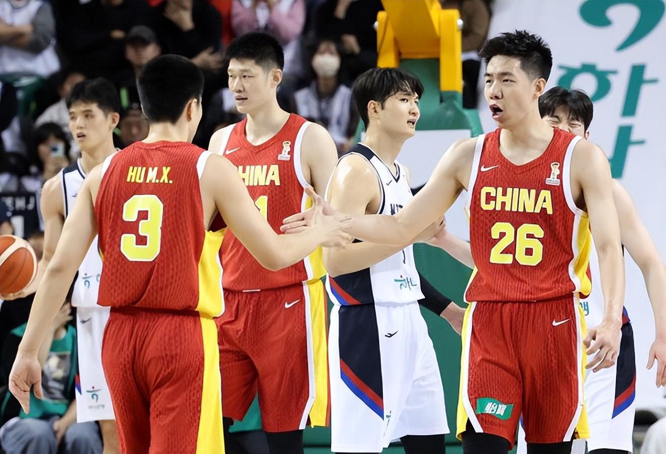 太不像话！男篮三大球星14中0，惨不忍睹，自动降薪吧，太丢人了
