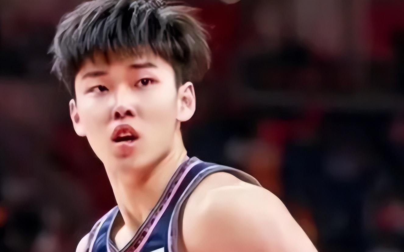 广东7663青岛迎2喜2忧！王洪泽逐步成长，杜锋用人再遭质疑！